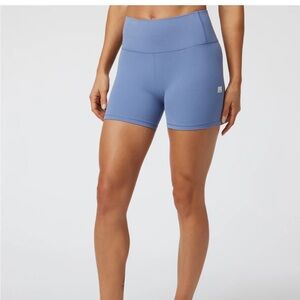 Vuori All the feels short - blue quartz